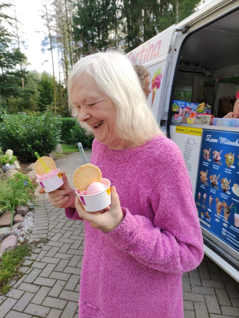 Der Eismann in der Seniorenresidenz Weserbergland in Porta Westfalica