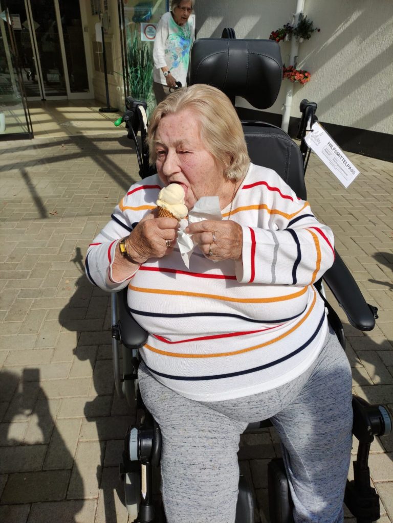 Der Eismann in der Seniorenresidenz Weserbergland in Porta Westfalica